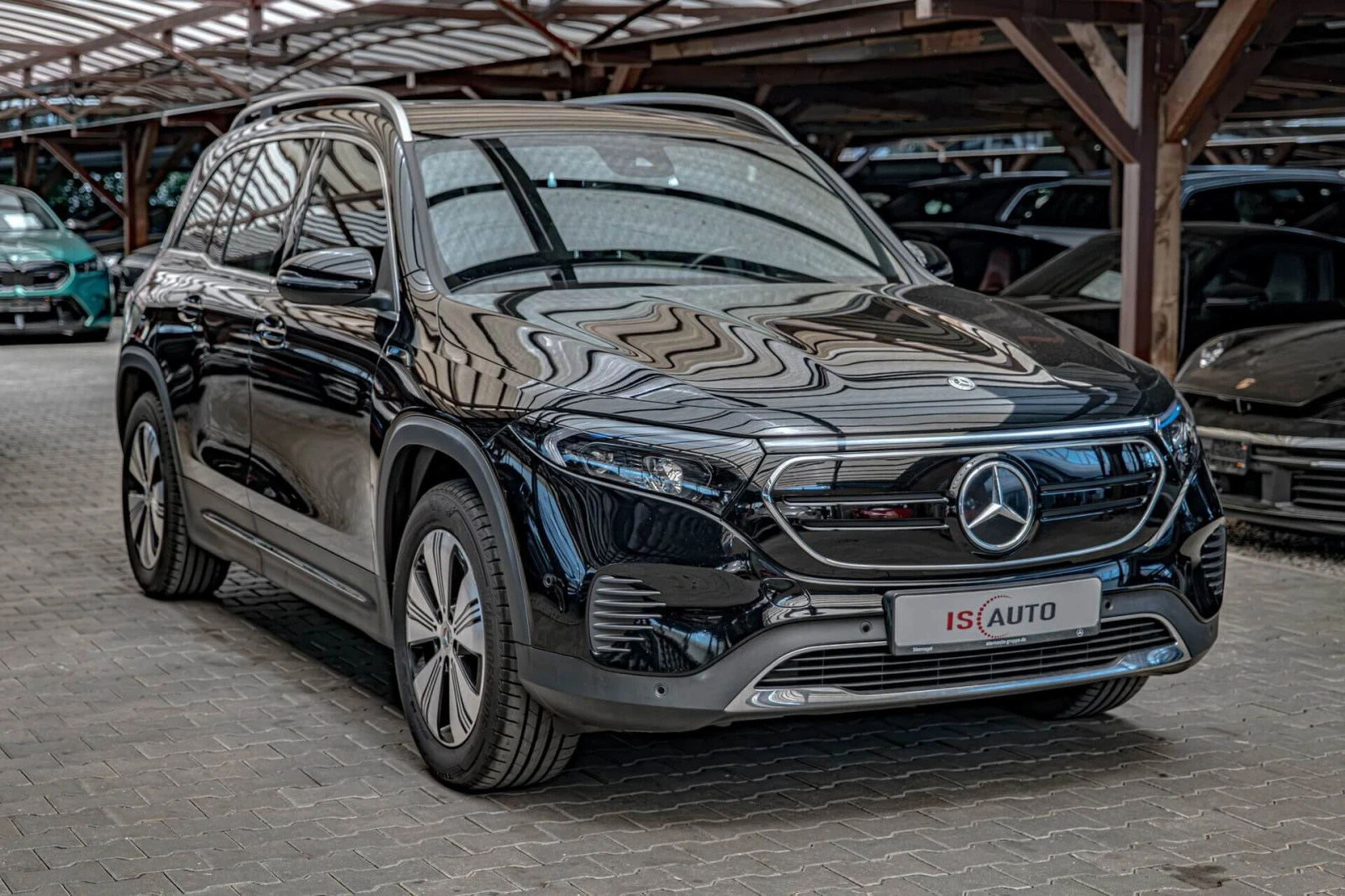 Mercedes-Benz EQB 300 4Matic/Ambient/Камера/MBUX/Virtual/, снимка 2 - Автомобили и джипове - 55285368