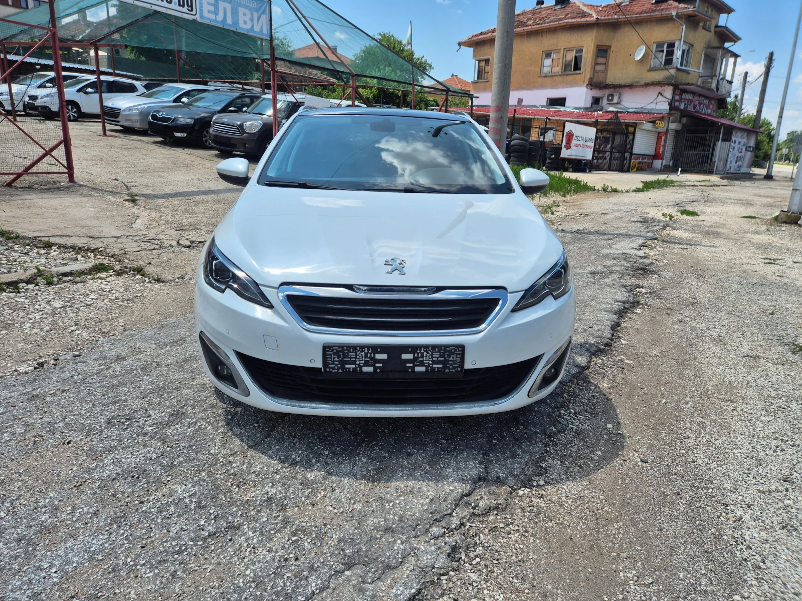 Peugeot 308 NAVI, PANORAMA, LED, KOJA, снимка 2 - Автомобили и джипове - 55324095