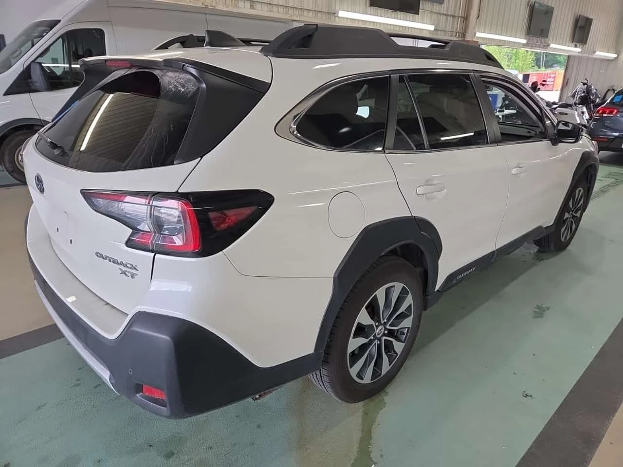 Subaru Outback * LIMITED XT * CARFAX * БЕЗ ПЪРВОНАЧАЛНА ВНОСКА, снимка 3 - Автомобили и джипове - 55444536