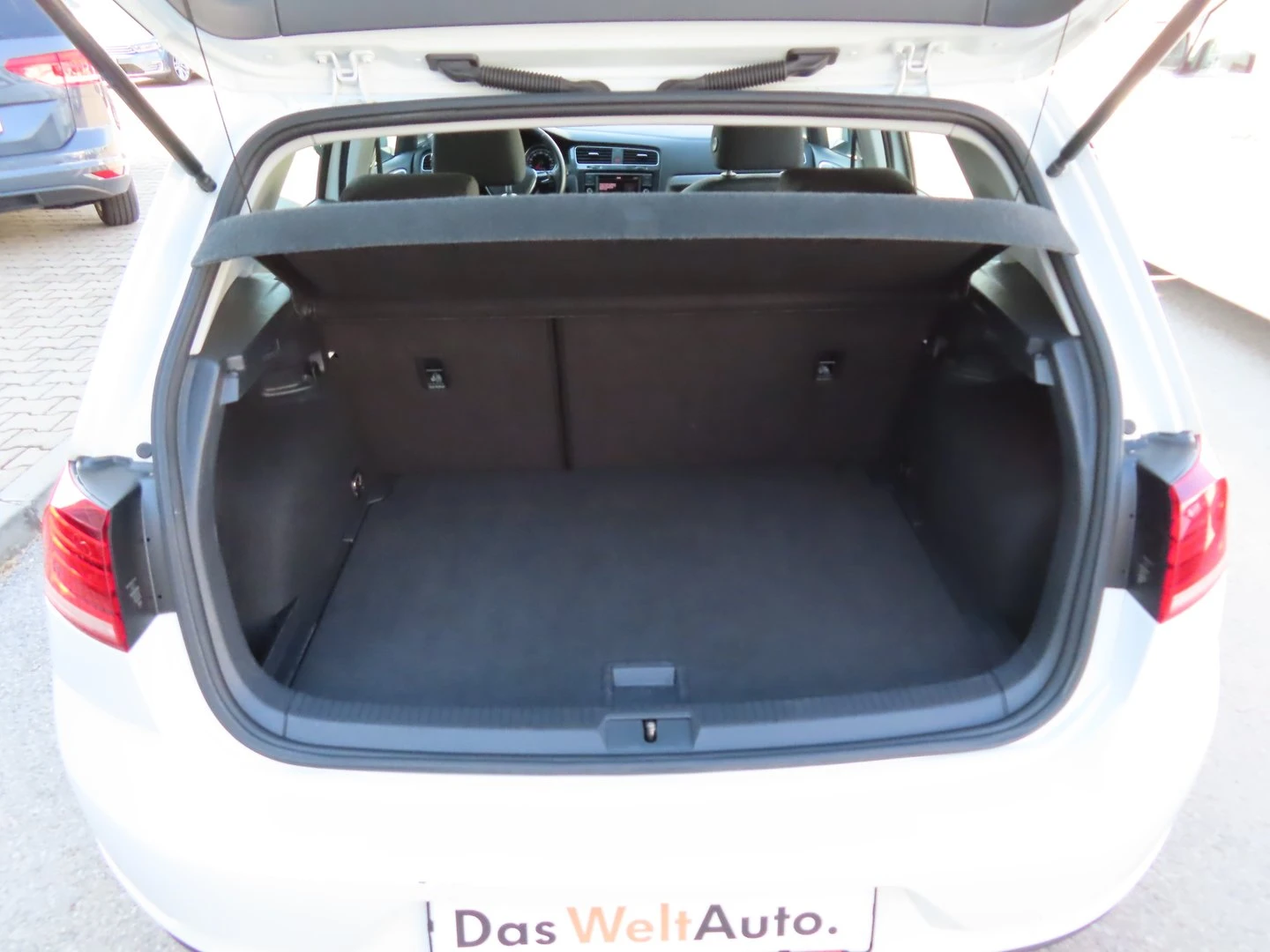 VW Golf, снимка 11 - Автомобили и джипове - 56420835
