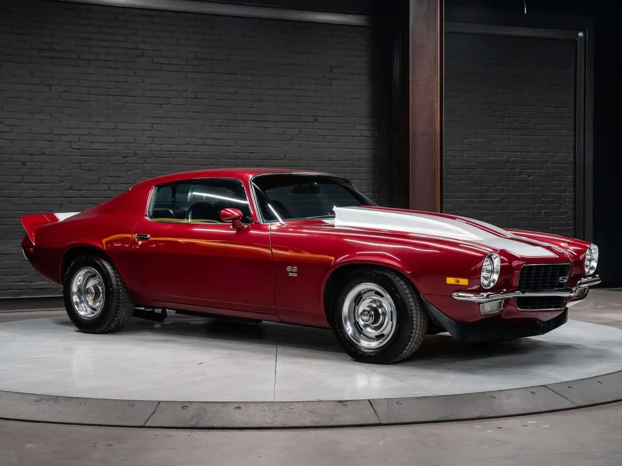 Chevrolet Camaro * 350 Edelbrock Head/Cam * Фиксирана цена до БГ * 