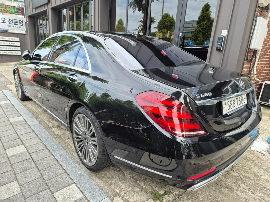 Mercedes-Benz S 560 LONG | REAR EXECUTIVE SEAT | DVD, снимка 5 - Автомобили и джипове - 56310152