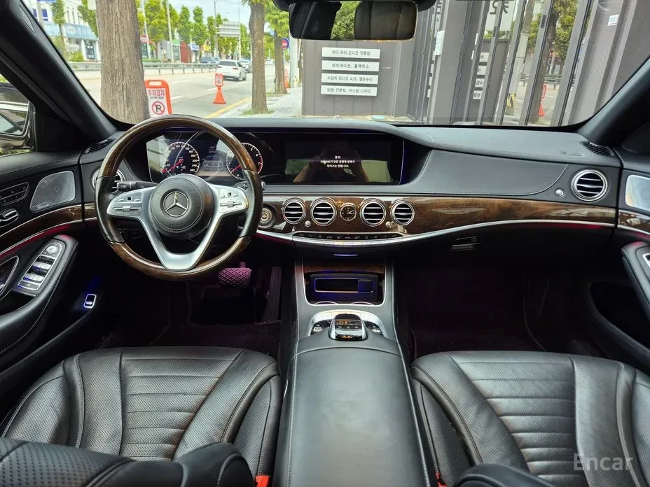 Mercedes-Benz S 560 LONG | REAR EXECUTIVE SEAT | DVD, снимка 7 - Автомобили и джипове - 56310152