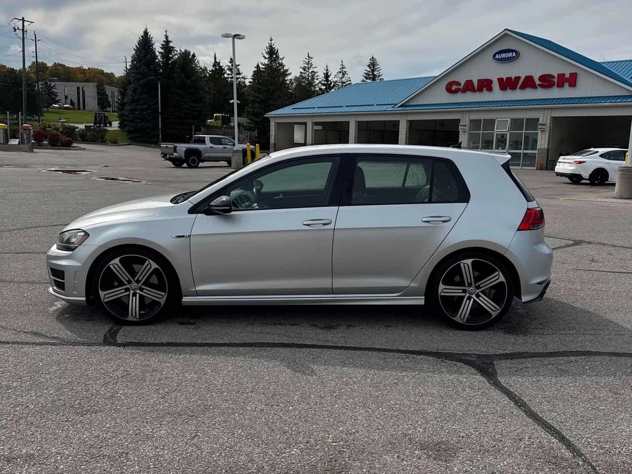 VW Golf * R * CARFAX * БЕЗ ПЪРВОНАЧАЛНА ВНОСКА, снимка 3 - Автомобили и джипове - 56335421