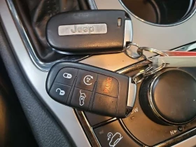 Jeep Grand cherokee * 80TH ANNIVERSARY EDITION * CARFAX * 2 KEYS * , снимка 8