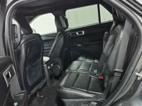 Ford Explorer 7-местен* XLT* AWD* ПАНОРАМА* м.Точки* Кожа* Камер, снимка 13