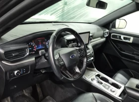 Ford Explorer 7-местен* XLT* AWD* ПАНОРАМА* м.Точки* Кожа* Камер, снимка 8