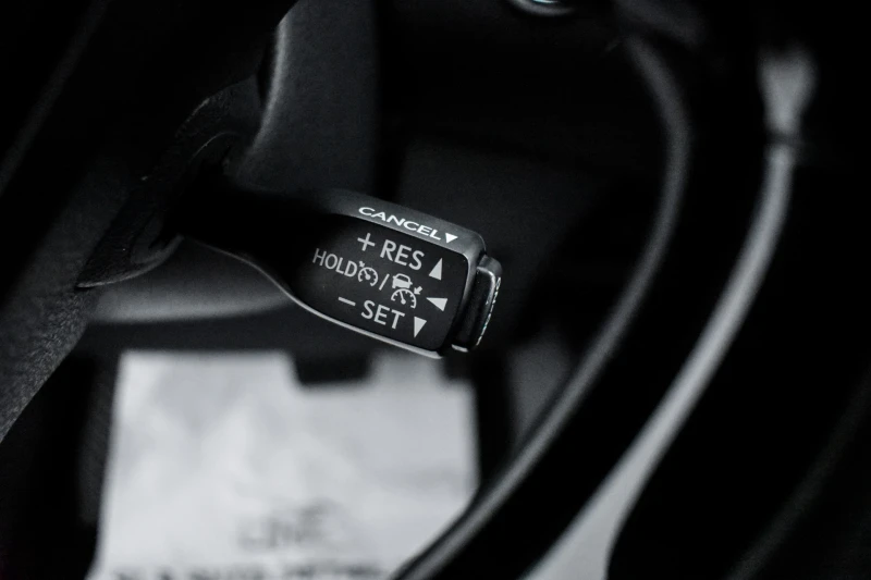 Toyota C-HR Business SPORT+ гаранция до 2030г цена с ДДС, снимка 12 - Автомобили и джипове - 52193454