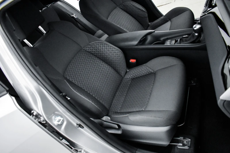 Toyota C-HR Business SPORT+ гаранция до 2030г цена с ДДС, снимка 8 - Автомобили и джипове - 52193454