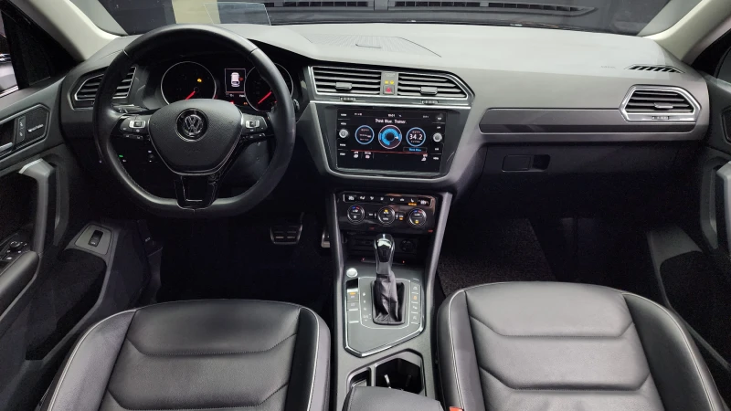 VW Tiguan 2.0TDI PRESTIGE , снимка 6 - Автомобили и джипове - 52536076