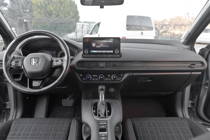 Honda Hr-v Sport, снимка 10 - Автомобили и джипове - 53176056