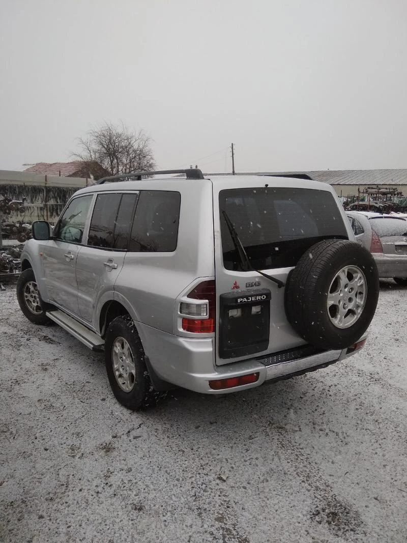 Mitsubishi Pajero 3,2 DID и 2.5 tdi, снимка 3 - Автомобили и джипове - 23902286