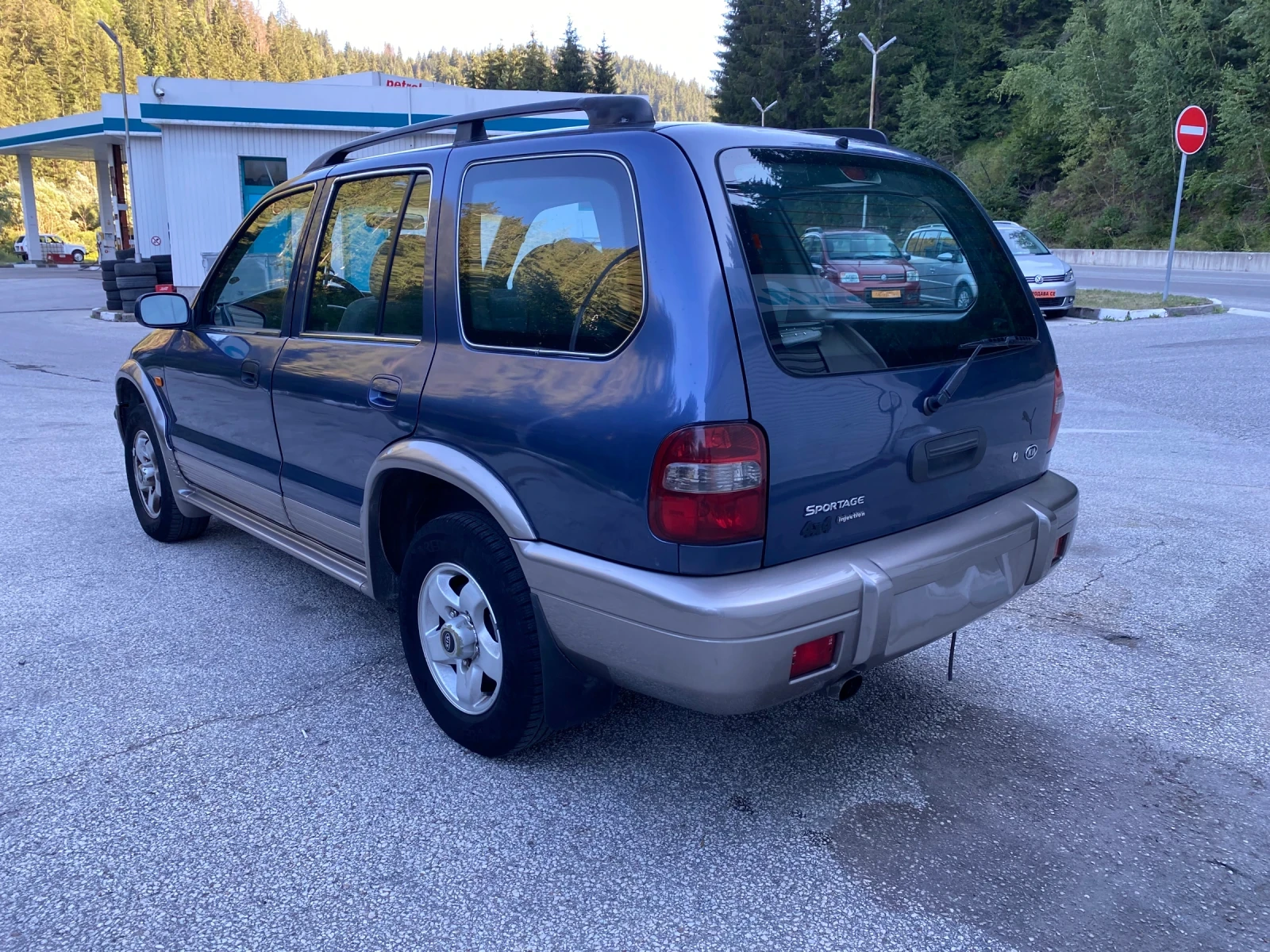 Kia Sportage 2.0i* 4x4* БЪРЗИ/БАВНИ* КЛИМА* БЕЗ РЪЖДА*  - изображение 2