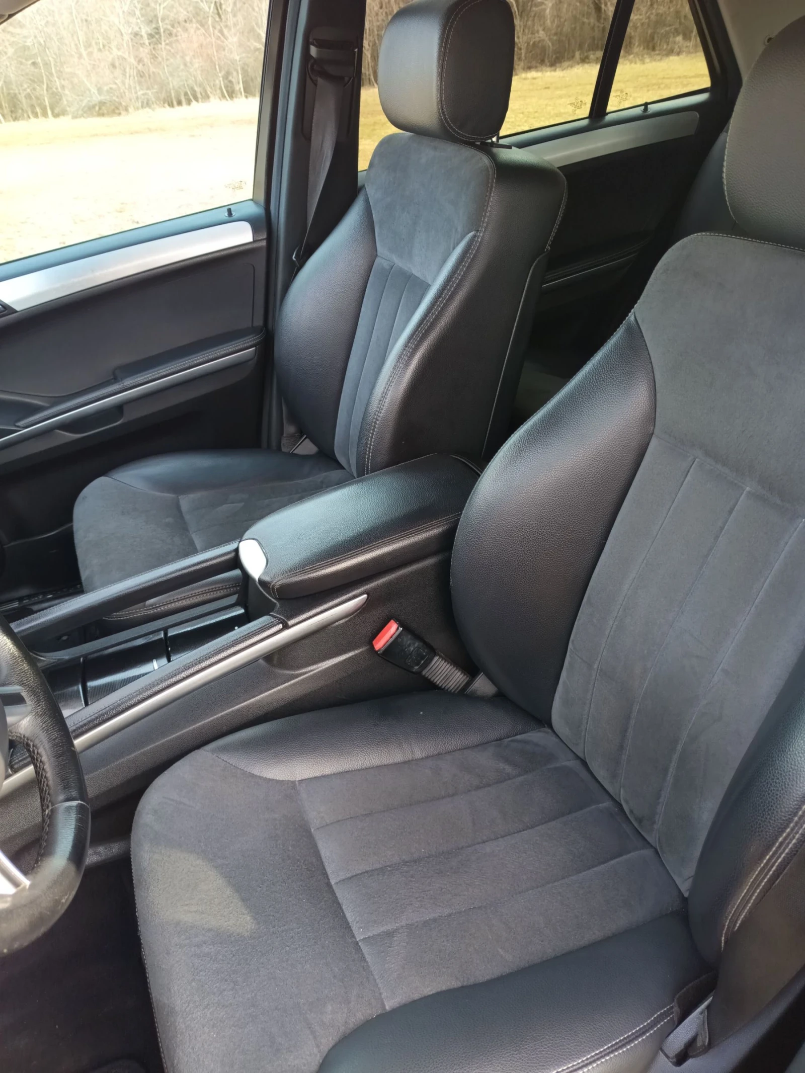 Mercedes-Benz ML 320 3.2/// CDI ///4 Matic /// Всичко платено///, снимка 10 - Автомобили и джипове - 53865406