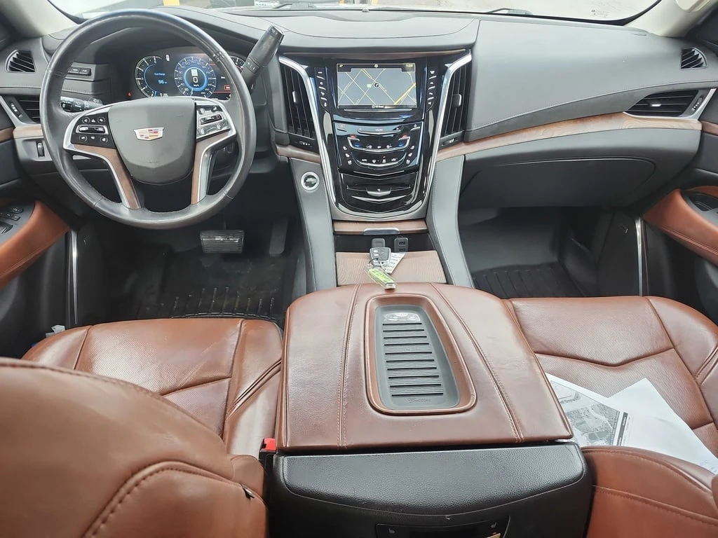 Cadillac Escalade * Premium Luxury * CARFAX * ОБДУХВАНЕ *  - изображение 9