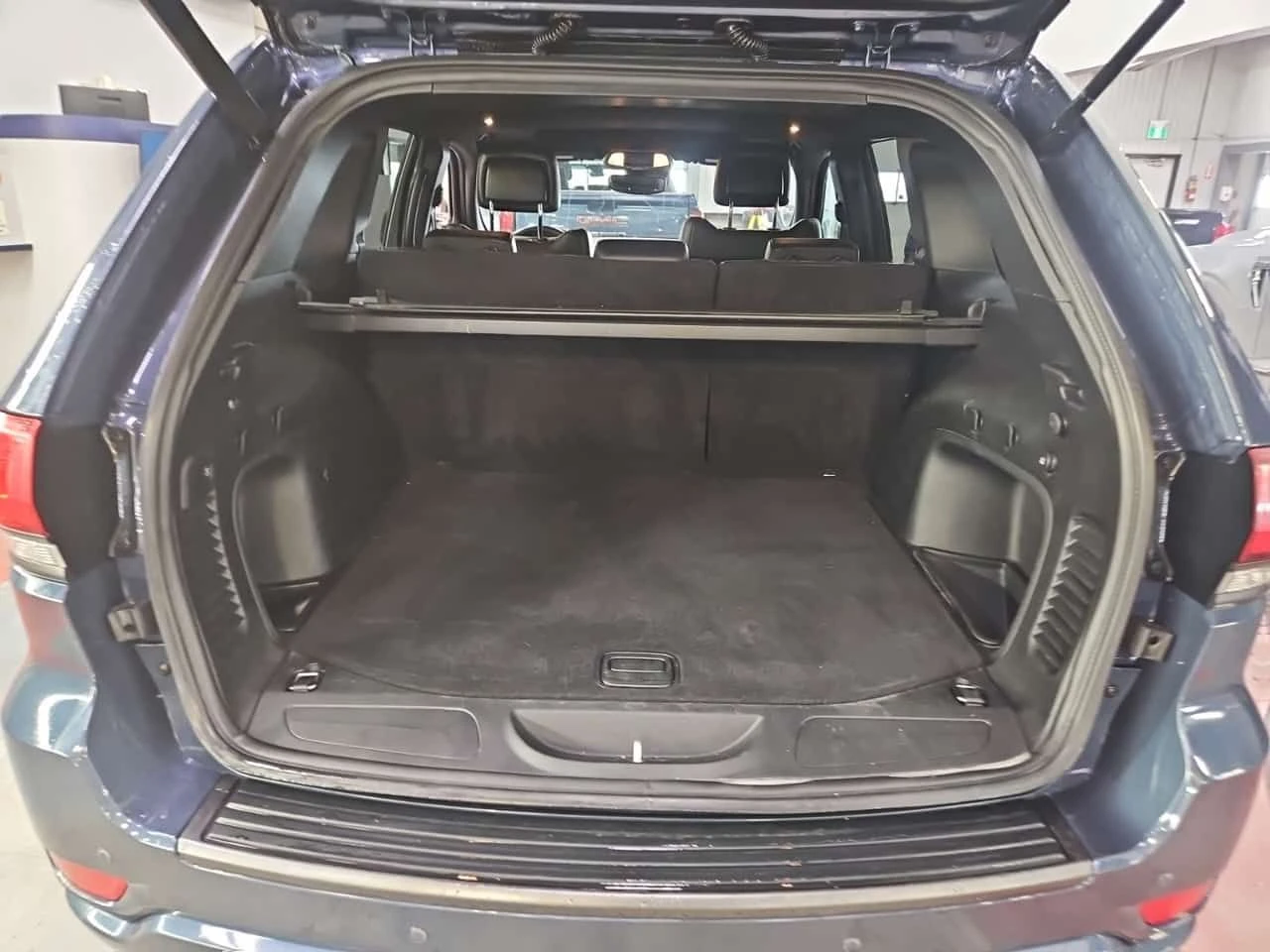 Jeep Grand cherokee * 80TH ANNIVERSARY EDITION * CARFAX * 2 KEYS * , снимка 14 - Автомобили и джипове - 53797048