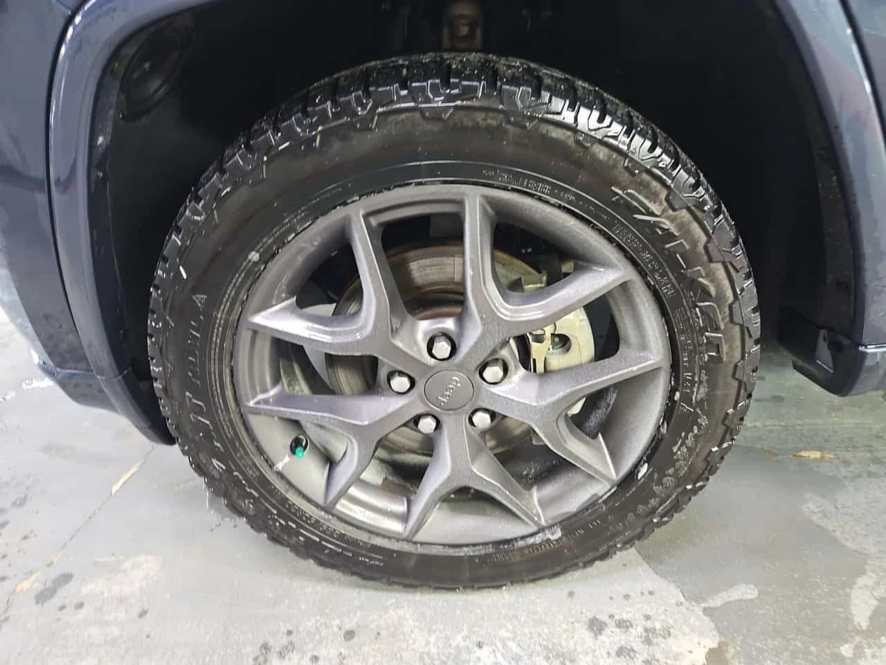 Jeep Grand cherokee * 80TH ANNIVERSARY EDITION * CARFAX * 2 KEYS * , снимка 6 - Автомобили и джипове - 53797048