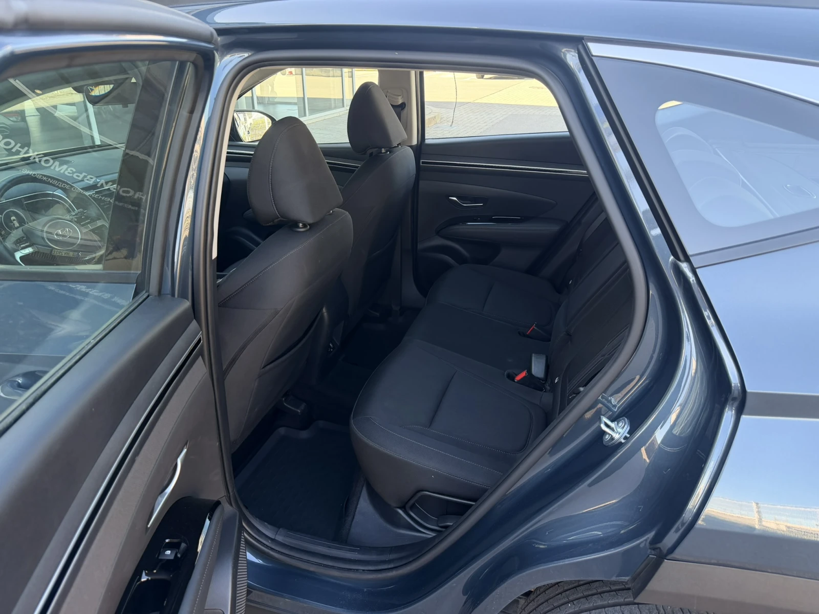 Hyundai Tucson Comfort LED, снимка 10 - Автомобили и джипове - 54713265