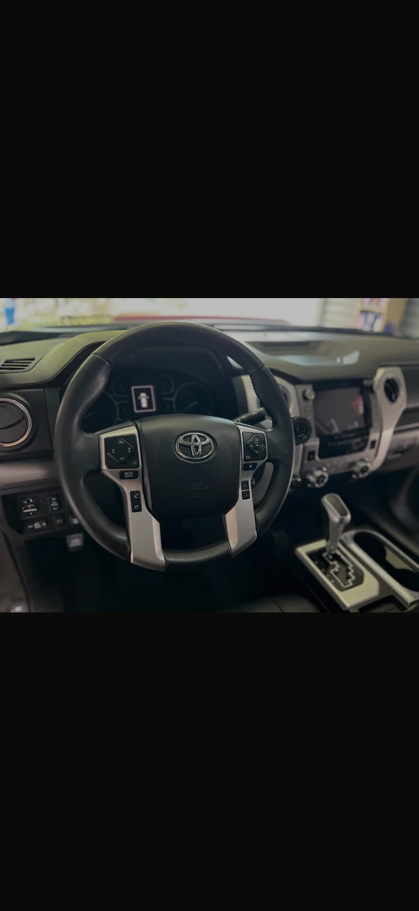 Toyota Tundra 5.7 HEMI, снимка 3 - Автомобили и джипове - 55431785