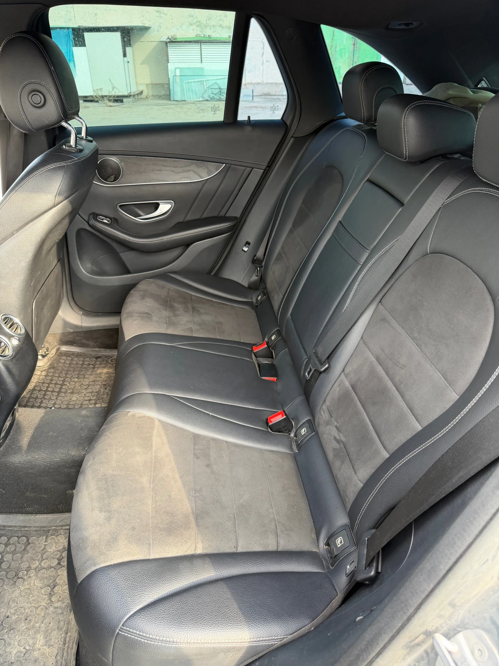 Mercedes-Benz GLC 250, снимка 3 - Автомобили и джипове - 56615408