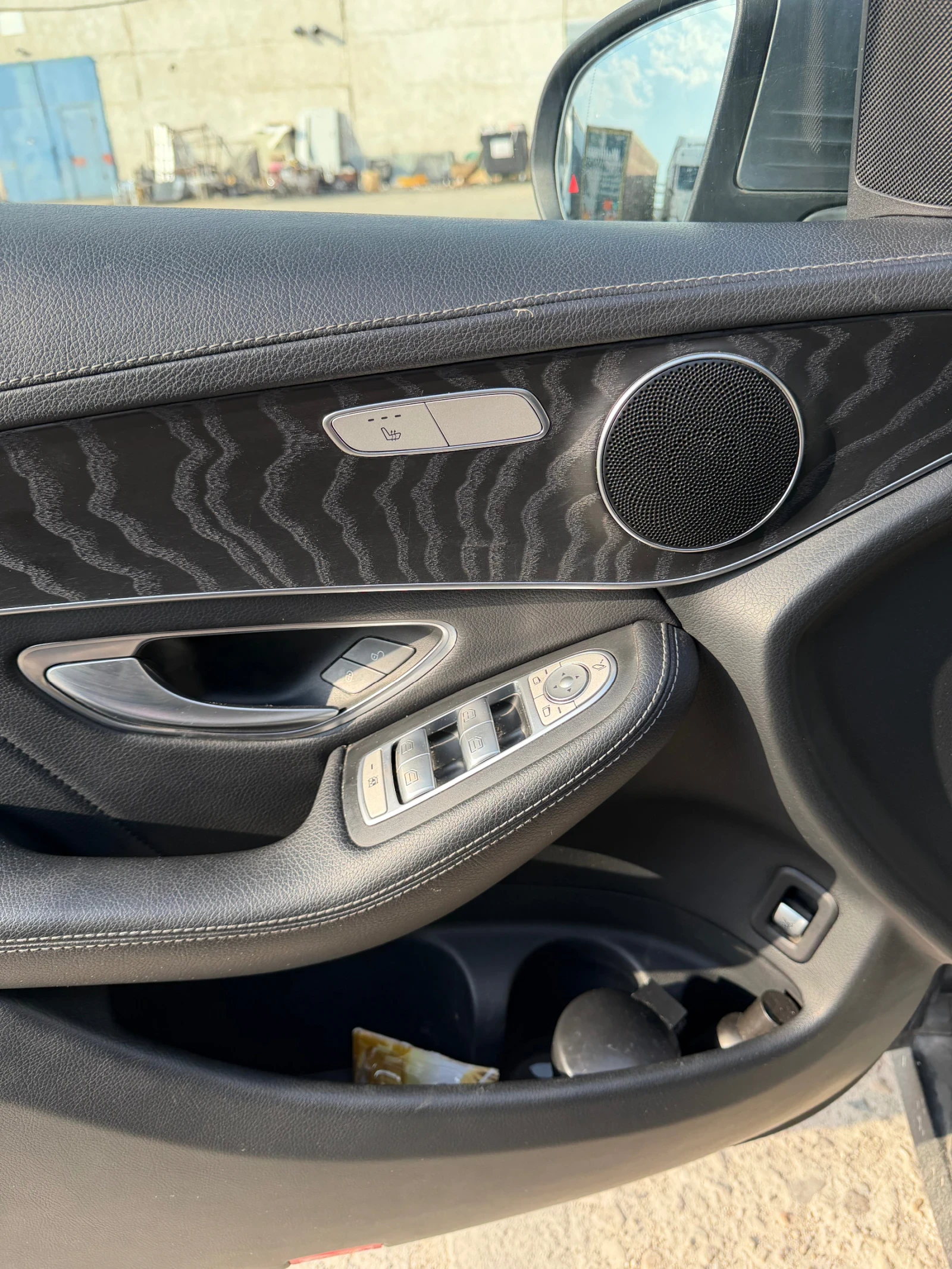 Mercedes-Benz GLC 250, снимка 8 - Автомобили и джипове - 56615408