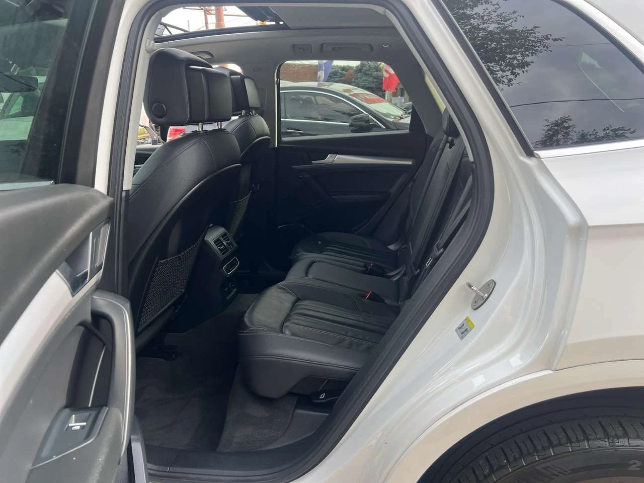 Audi Q5 Progressiv 45 TFSI quattro, снимка 14 - Автомобили и джипове - 56660321