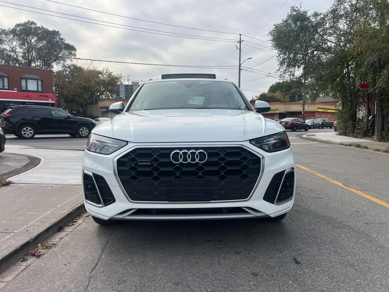 Audi Q5 Progressiv 45 TFSI quattro, снимка 2 - Автомобили и джипове - 56660321