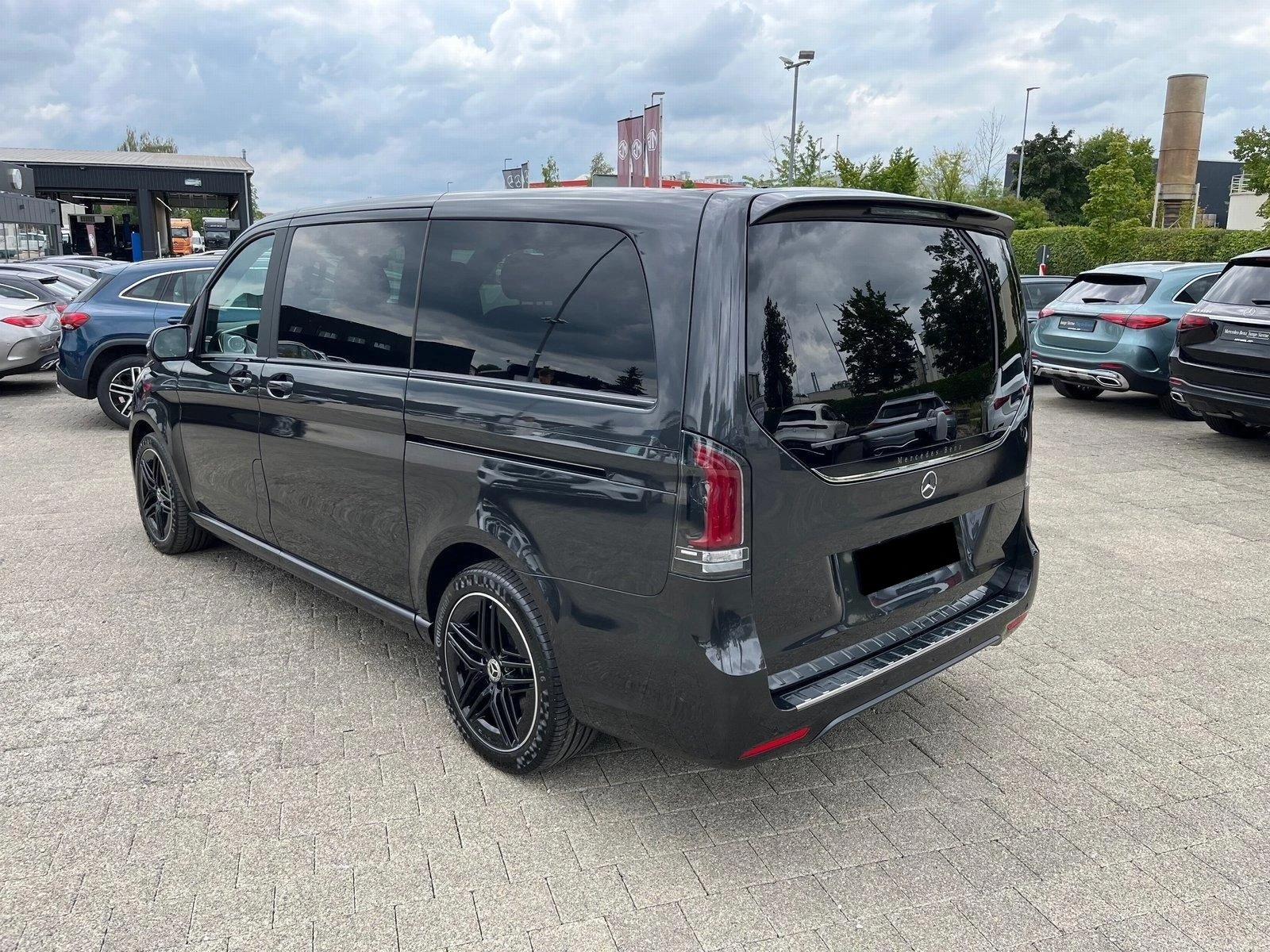Mercedes-Benz V 250 d/4-MATIC/AMG/LONG/FACELIFT/AVANTGARDE/NIGHT/360/ - изображение 3