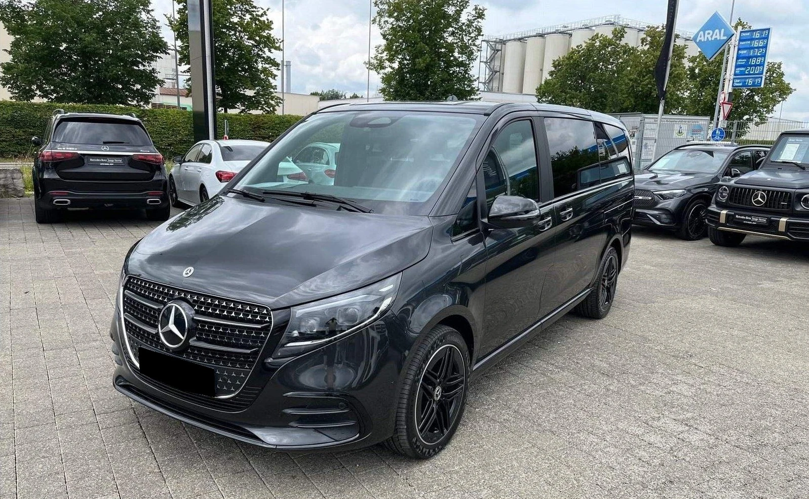 Mercedes-Benz V 250 d/4-MATIC/AMG/LONG/FACELIFT/AVANTGARDE/NIGHT/360/ - изображение 2