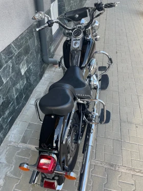     Harley-Davidson Softail Heritage 