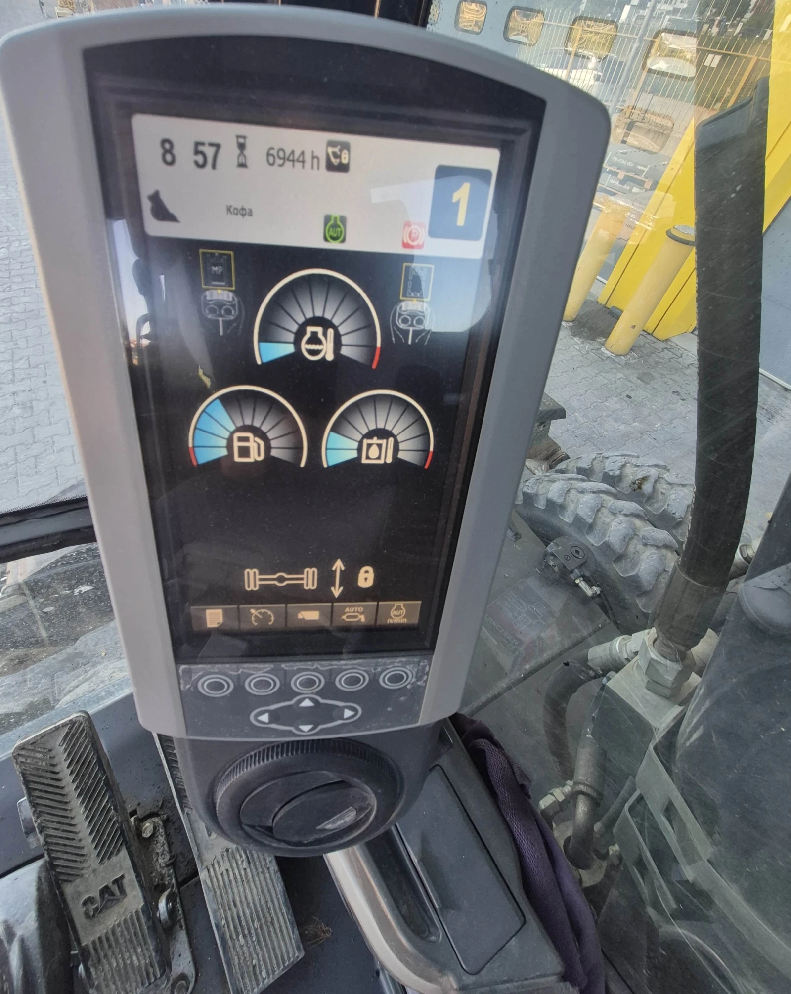Багер Cat M322D - изображение 8