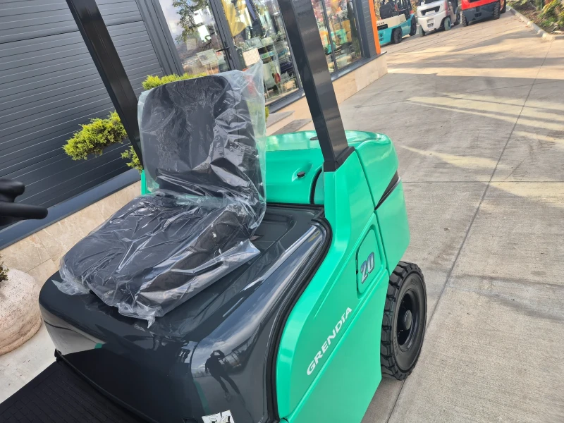 Мотокар Mitsubishi 2 тона / АВТОМАТ / КАТО НОВ !, снимка 10 - Индустриална техника - 52488708