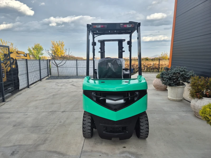 Мотокар Mitsubishi 2 тона / АВТОМАТ / КАТО НОВ !, снимка 4 - Индустриална техника - 52488708