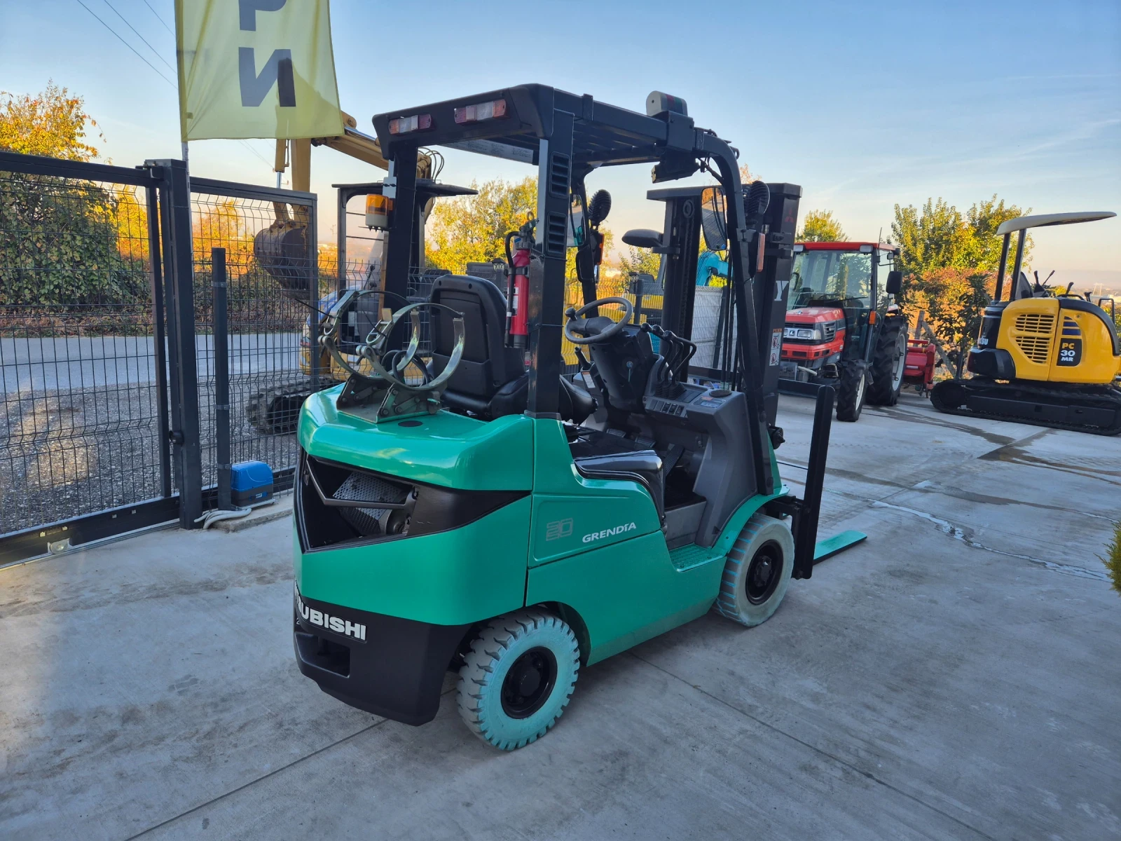  Mitsubishi 2  /  +  /  /  | Mobile.bg   4