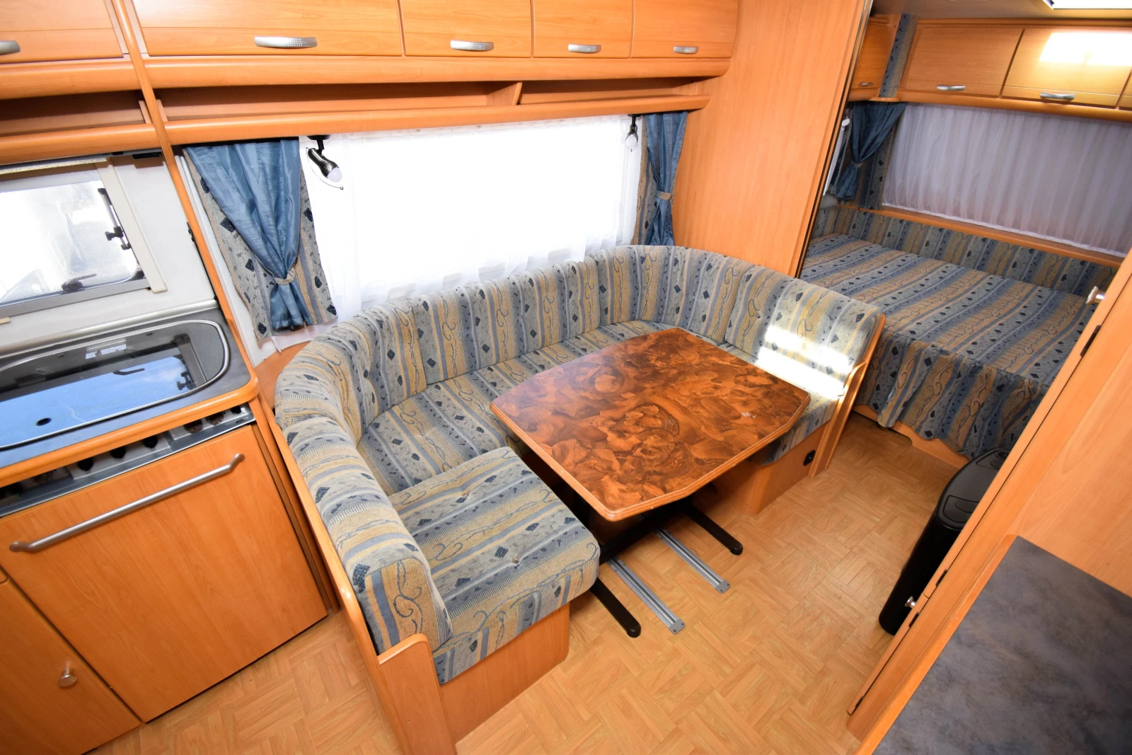 Каравана LMC MUNSTERLAND 650 MFK - изображение 8