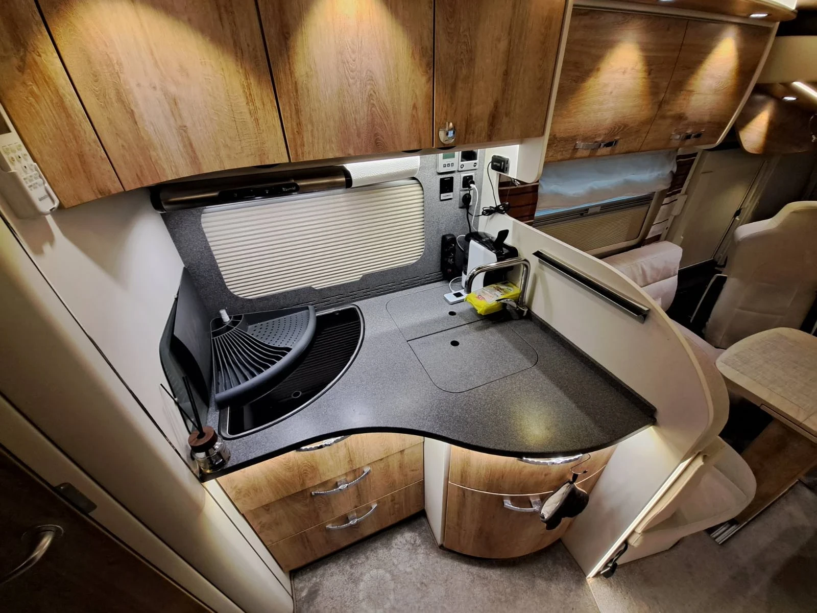 Кемпер Frankia 7900 GD/ Mercedes , снимка 9 - Каравани и кемпери - 54984961