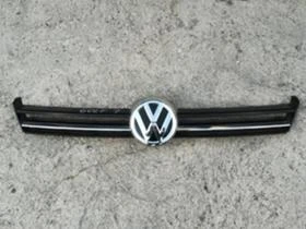 РЕШЕТКА ЗА ФОЛКСВАГЕН ГОЛФ 7 2013-2018г код 5G0853655C, снимка 1