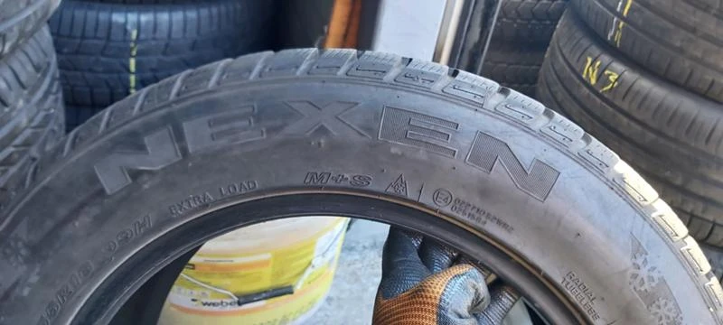 Гуми Зимни 225/55R16, снимка 4 - Гуми и джанти - 34366487