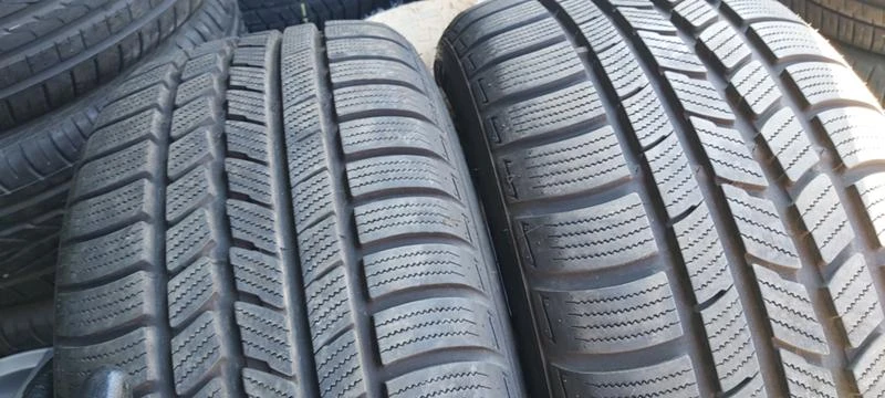 Гуми Зимни 225/55R16, снимка 1 - Гуми и джанти - 34366487