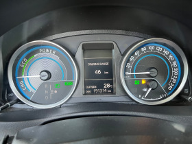 Toyota Auris 1.8 HYBRID, снимка 15