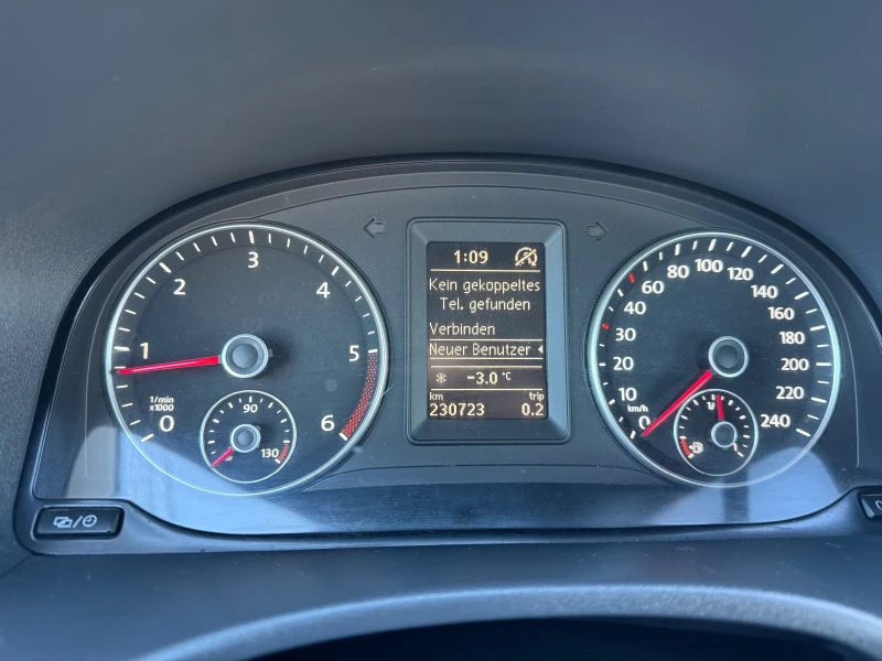 VW Caddy 1.6 tdi Maxxi, снимка 10 - Автомобили и джипове - 36676996