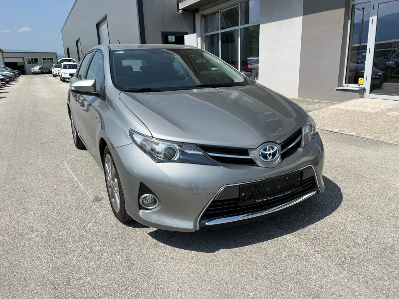 Toyota Auris 1.8 HYBRID, снимка 1 - Автомобили и джипове - 41966721