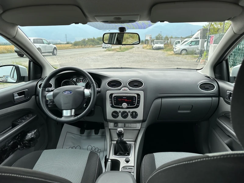 Ford Focus 1.6 i, снимка 12 - Автомобили и джипове - 47201229