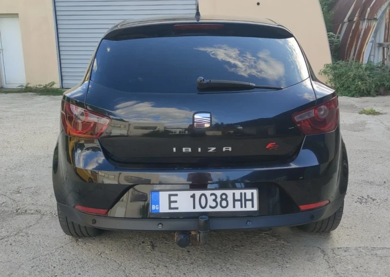 Seat Ibiza 1.4 i LPG, снимка 4 - Автомобили и джипове - 47671348