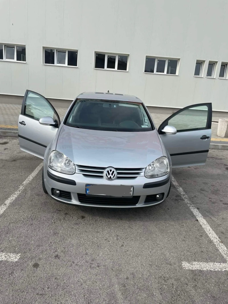 VW Golf 5 1.9TDI 105кс 4x4 ОБСЛУЖЕНА, снимка 2 - Автомобили и джипове - 47461328