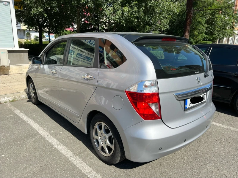 Honda Fr-v 1.7 VTEC, снимка 4 - Автомобили и джипове - 48082805