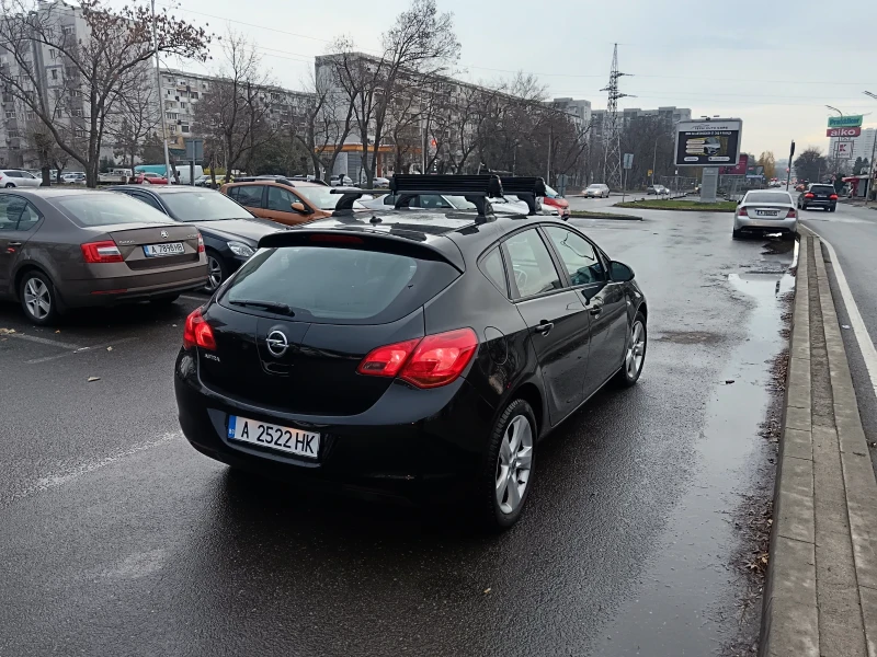 Opel Astra, снимка 6 - Автомобили и джипове - 48263408