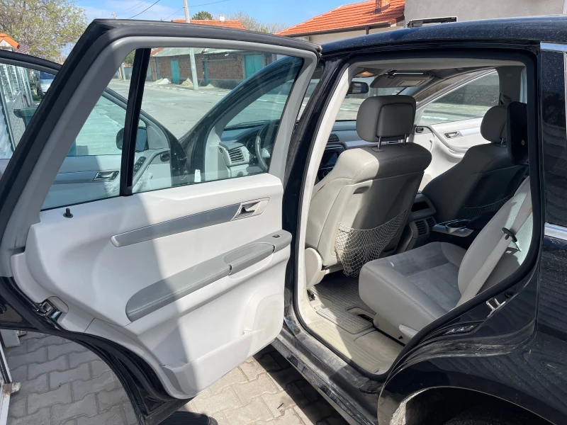 Mercedes-Benz R 320, снимка 8 - Автомобили и джипове - 52573551