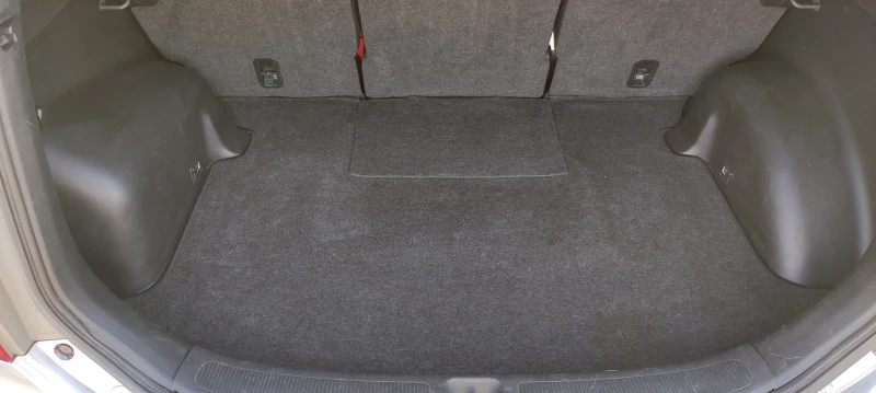 Honda Fr-v, снимка 6 - Автомобили и джипове - 52287769