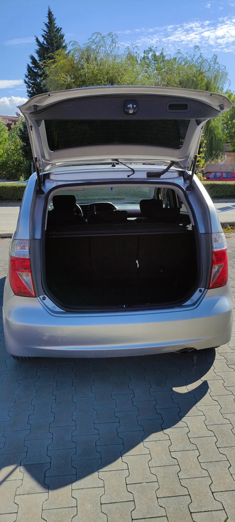 Honda Fr-v, снимка 7 - Автомобили и джипове - 52287769